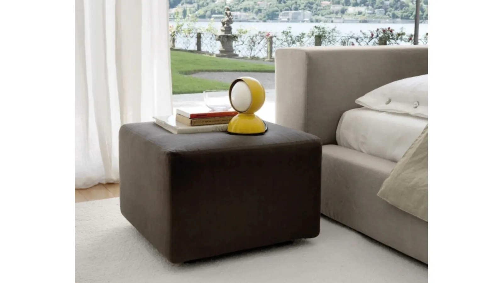 Linear Pouf in Desirèe fabric