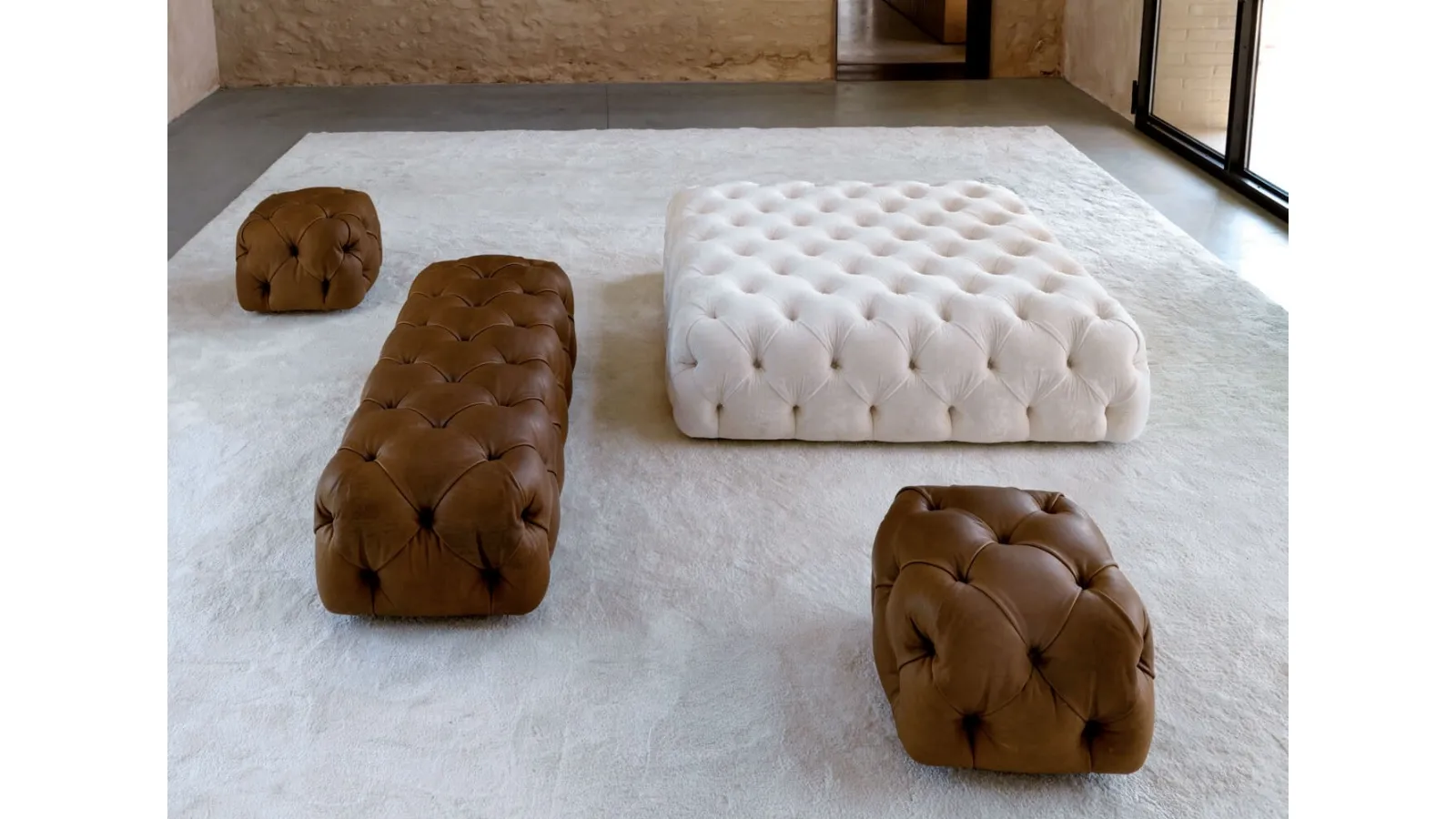Rollking Pouf in leather or quilted fabric by Desirèe