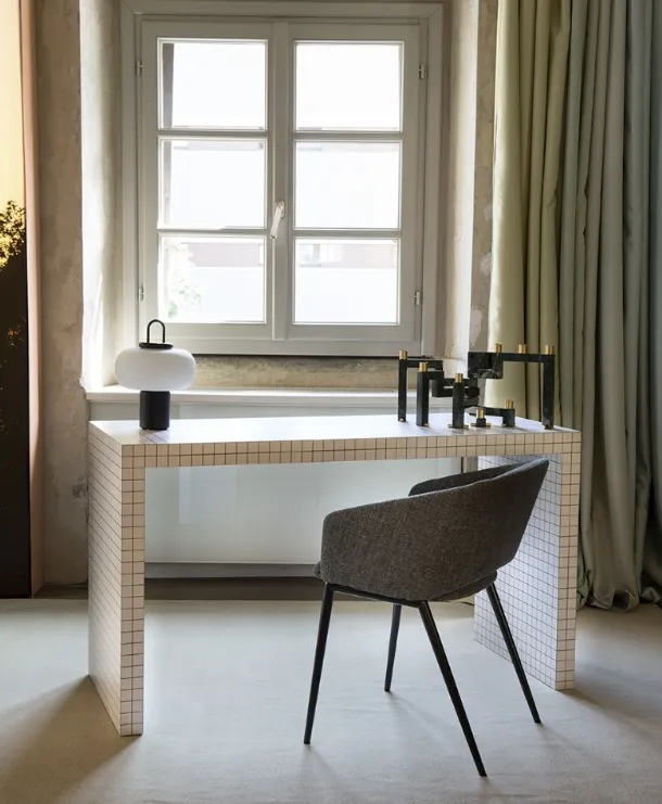 Quaderna Writing desk 2750 by Zanotta
