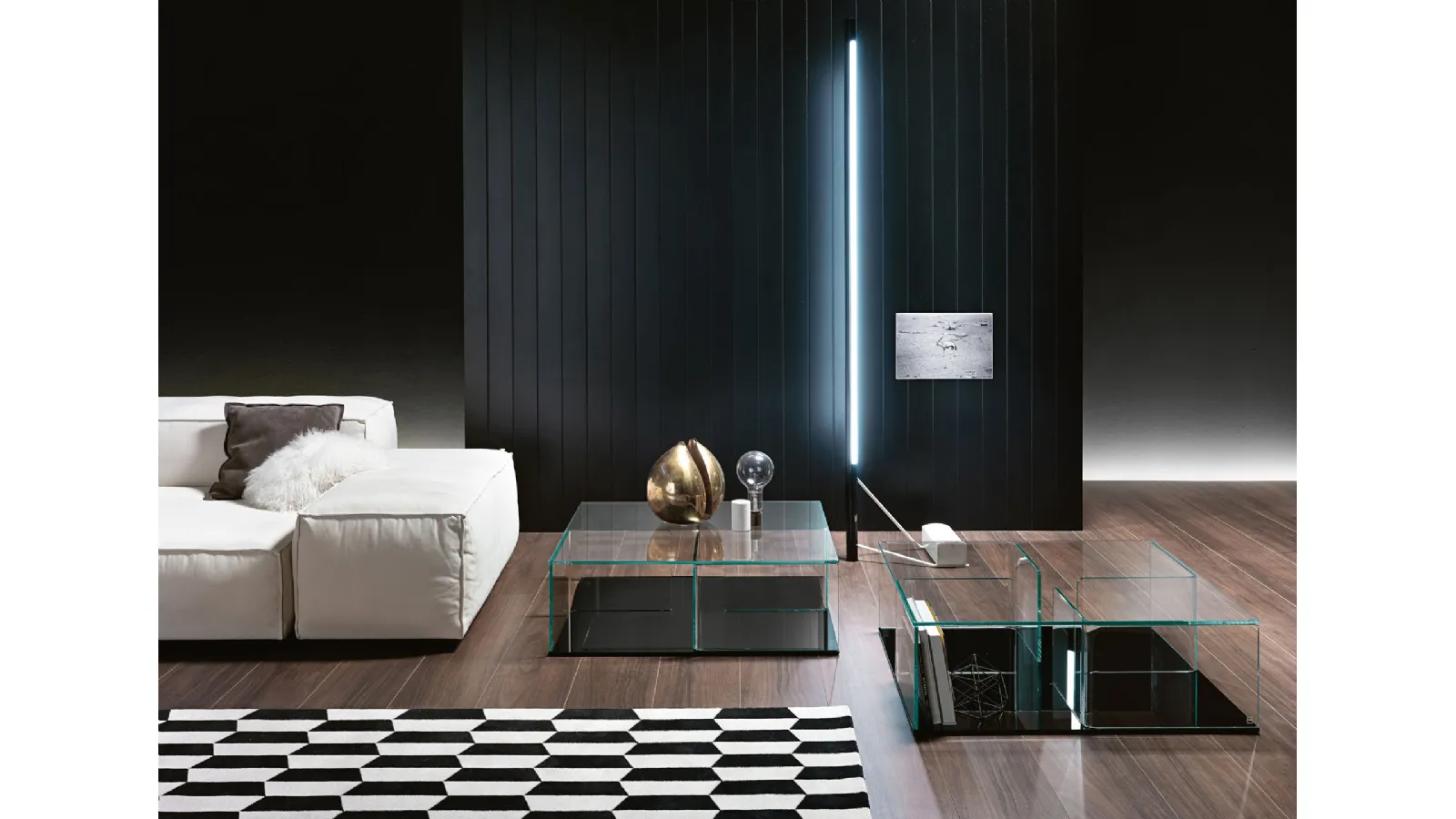 Quadra coffee table composed of four curved glass elements by Fiam