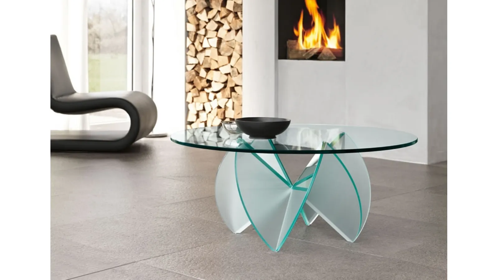 Round coffee table in transparent glass with Rosa del Deserto acidated glass base by Tonelli