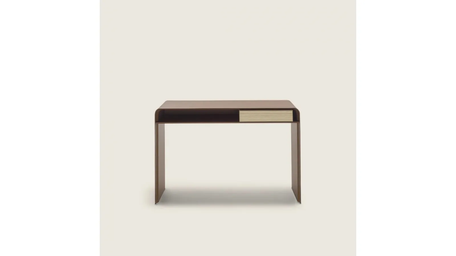 Clarence metal desk with leather finish by Flexform