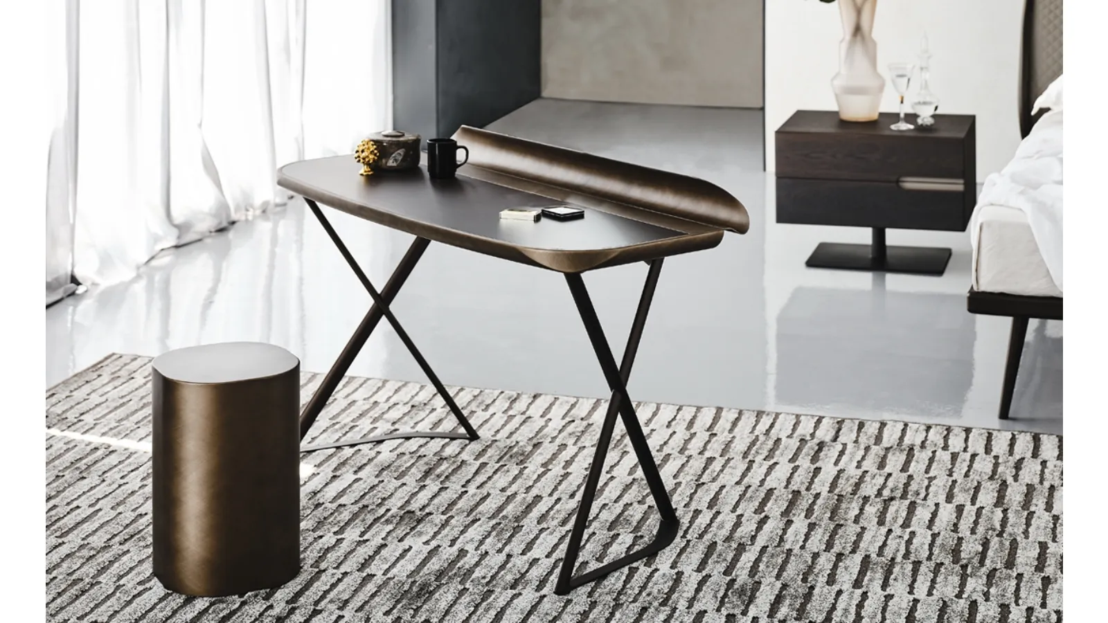 Cocoon Leather Desk with steel base and leather top by Cattelan Italia