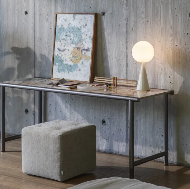 Iko desk with Flou marble top