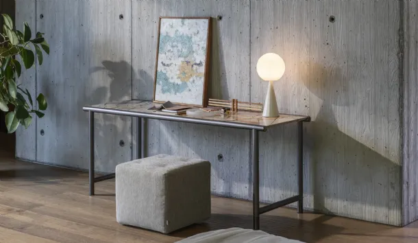 Iko desk with Flou marble top