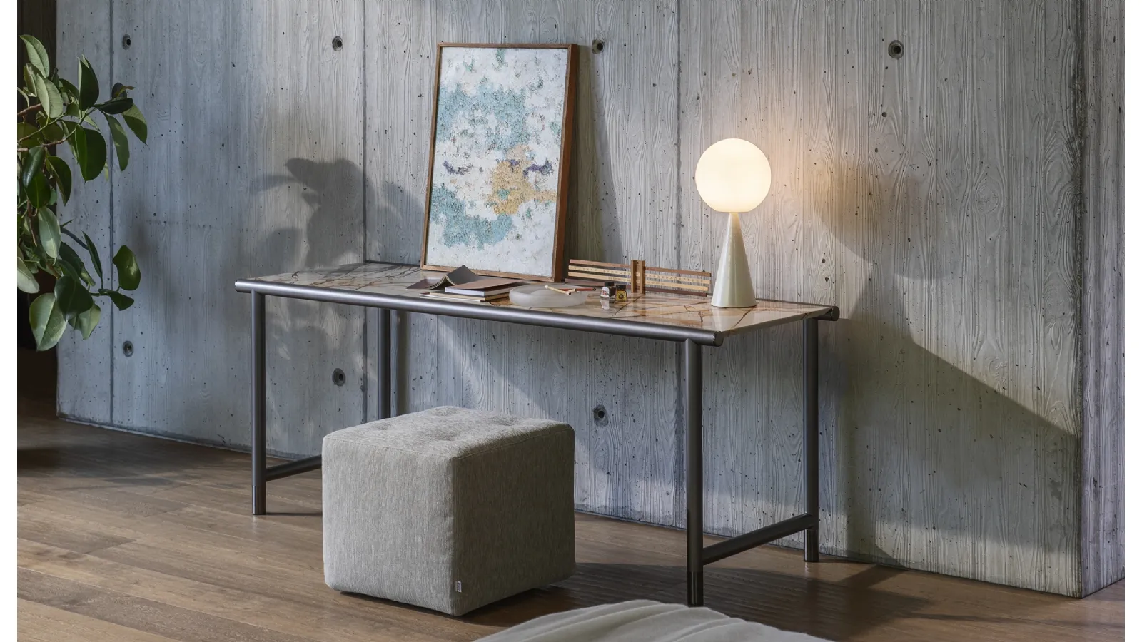 Iko desk with Flou marble top