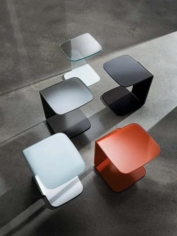 Shell coffee table in lacquered or transparent curved glass by Sovet