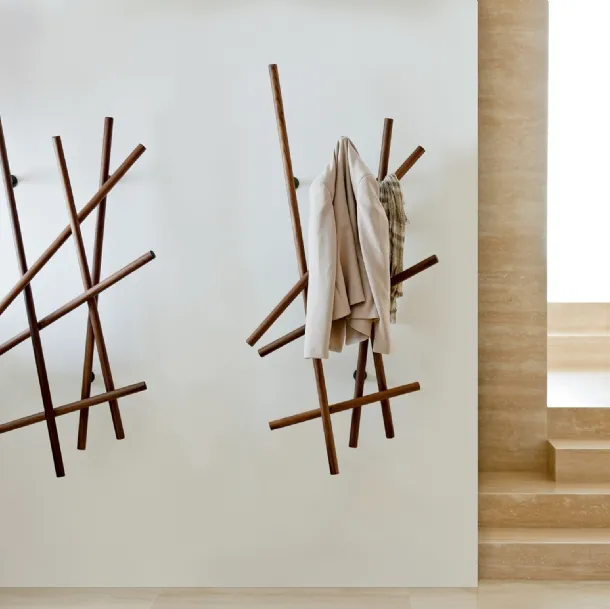Solid wood wall-mounted coat rack Sketch by Porada