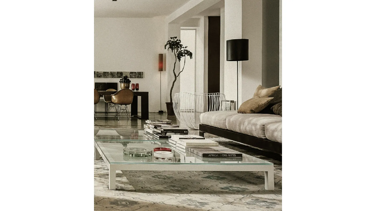 Glass coffee table with metal structure Lema lookalike
