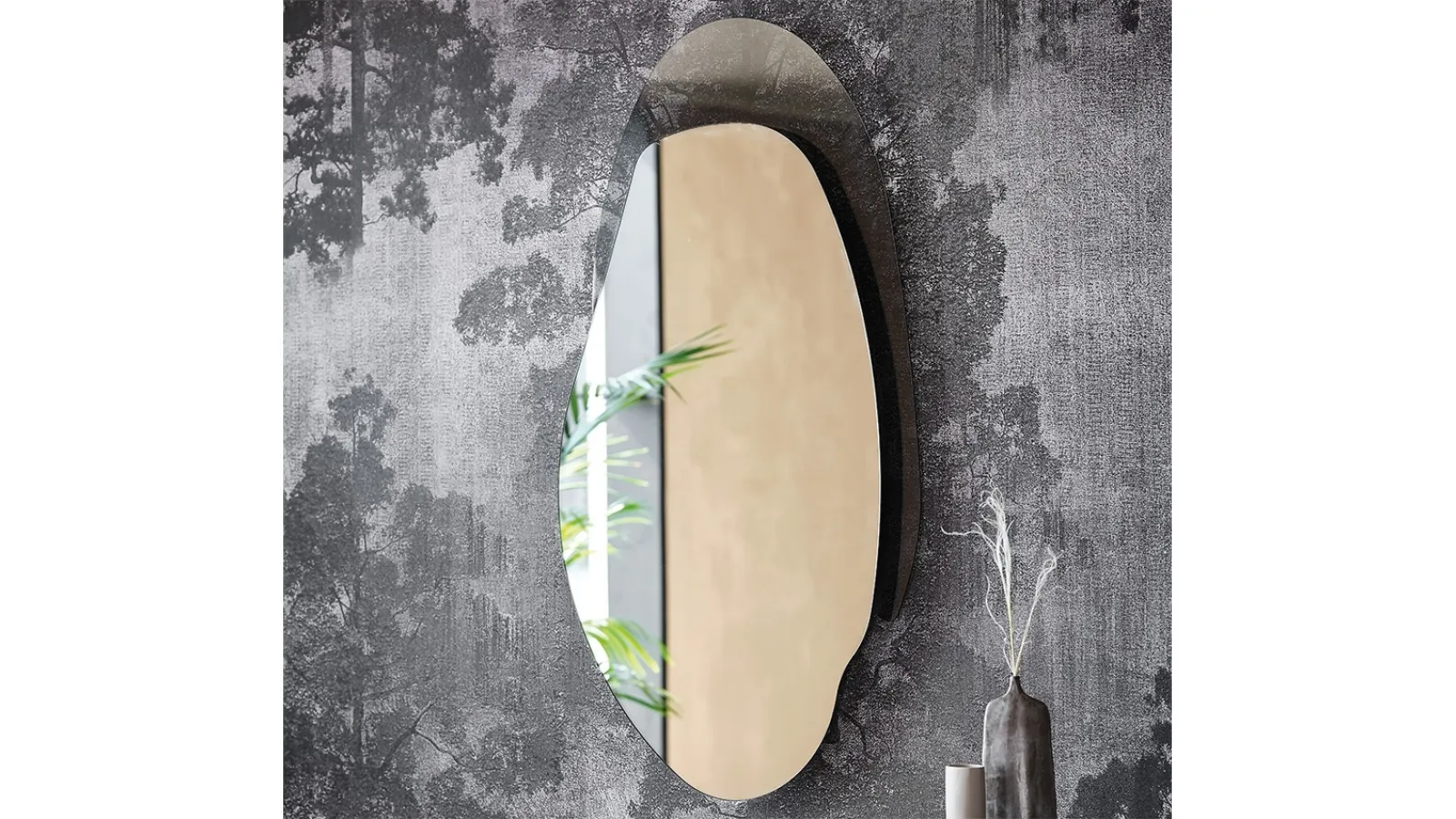 Irregularly shaped Akumal mirror by Cattelan Italia