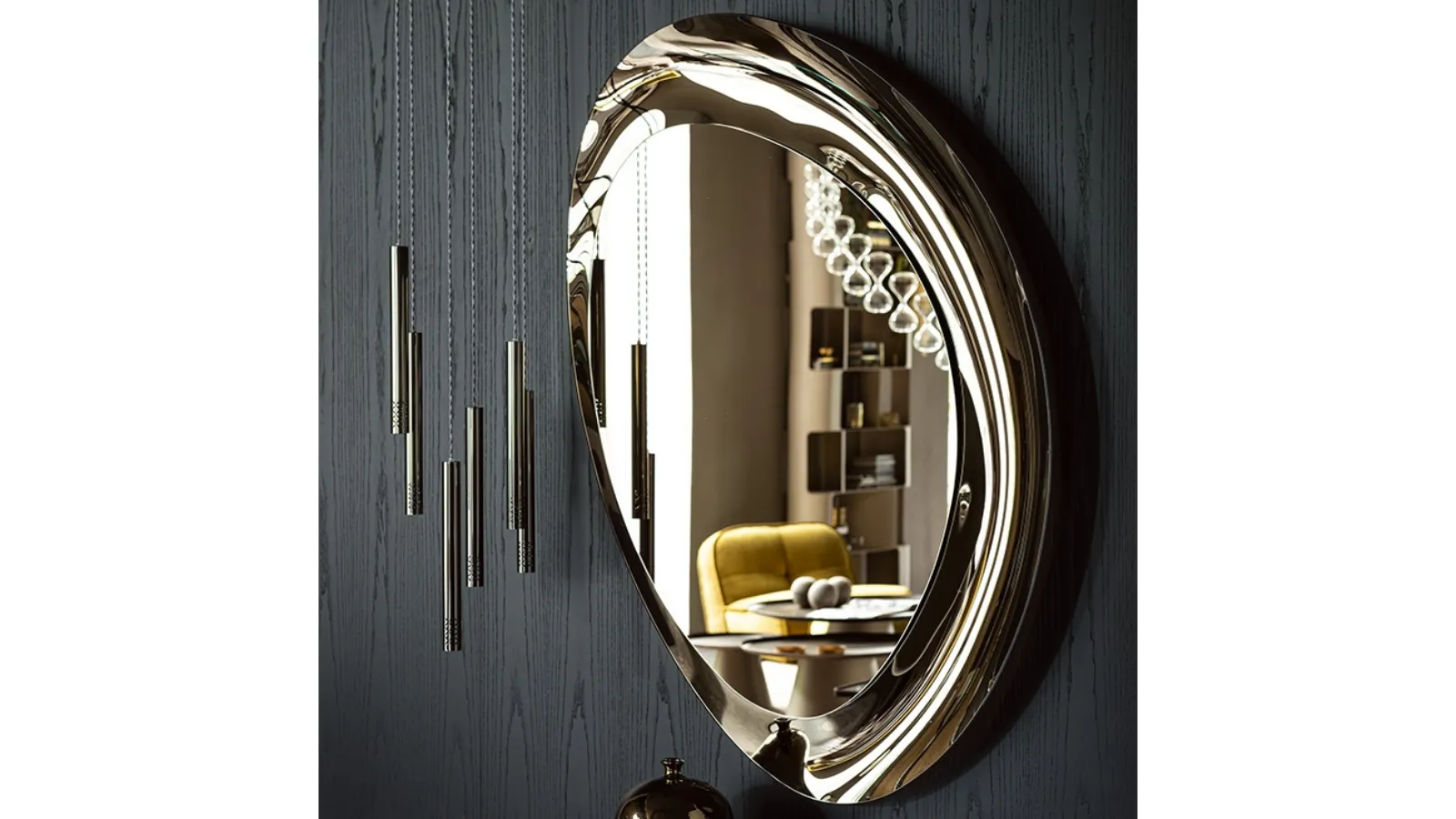 Ascot mirrored crystal mirror by Cattelan Italia