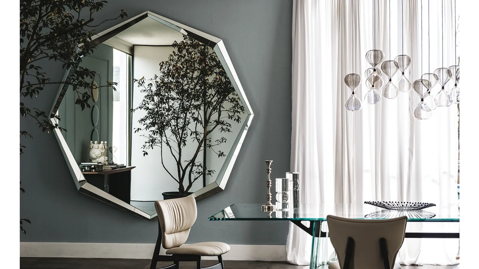 Emerald Magnum Mirror in mirrored glass by Cattelan Italia
