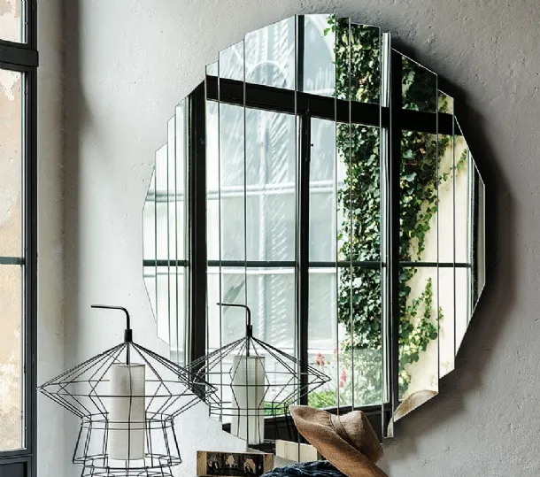 Wall mirror composed of mirrored crystal slats arranged side by side Stripes by Cattelan Italia