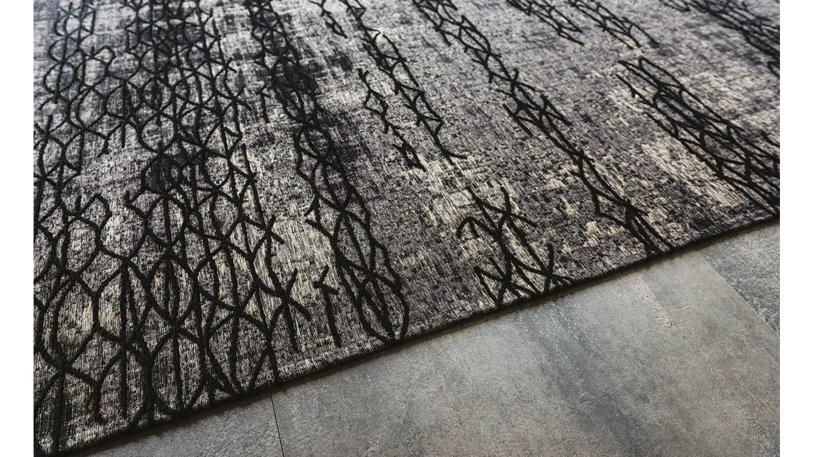 Mumbai modern rug by Cattelan Italia
