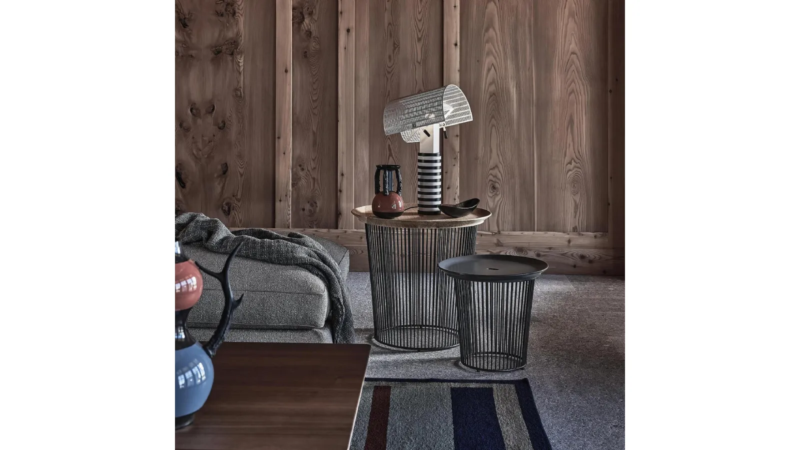 Solid wood or porcelain coffee table with metal base Berry by Flexform