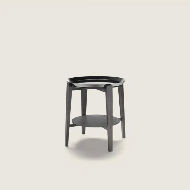 Cabaré side table with leather top and wooden base by Flexform