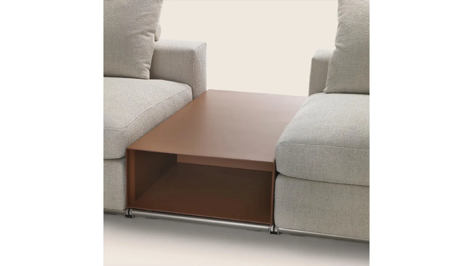 Groundpiece leather coffee table by Flexform