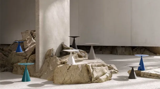 Micro Clay Coffee Table in matte and glossy lacquer by Desalto