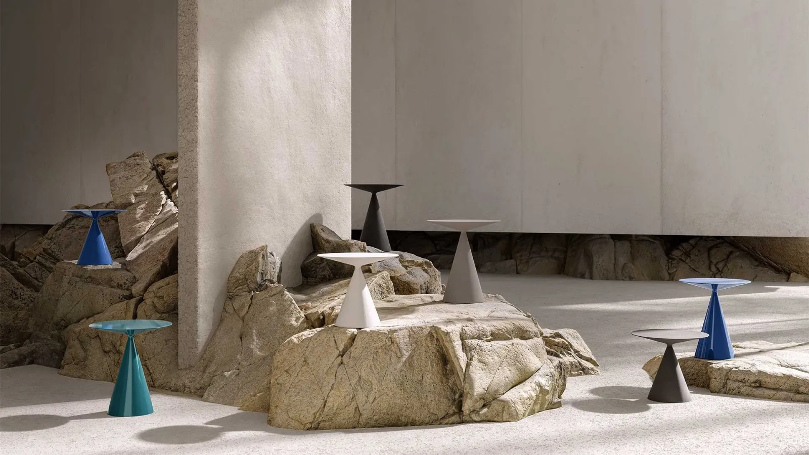 Micro Clay Coffee Table in matte and glossy lacquer by Desalto