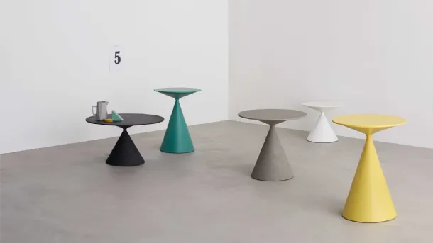 Mini Clay Coffee Table in lacquered or textured spatulated finish by Desalto