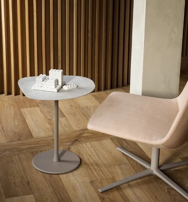 Mixit coffee table with ceramic top by Desalto