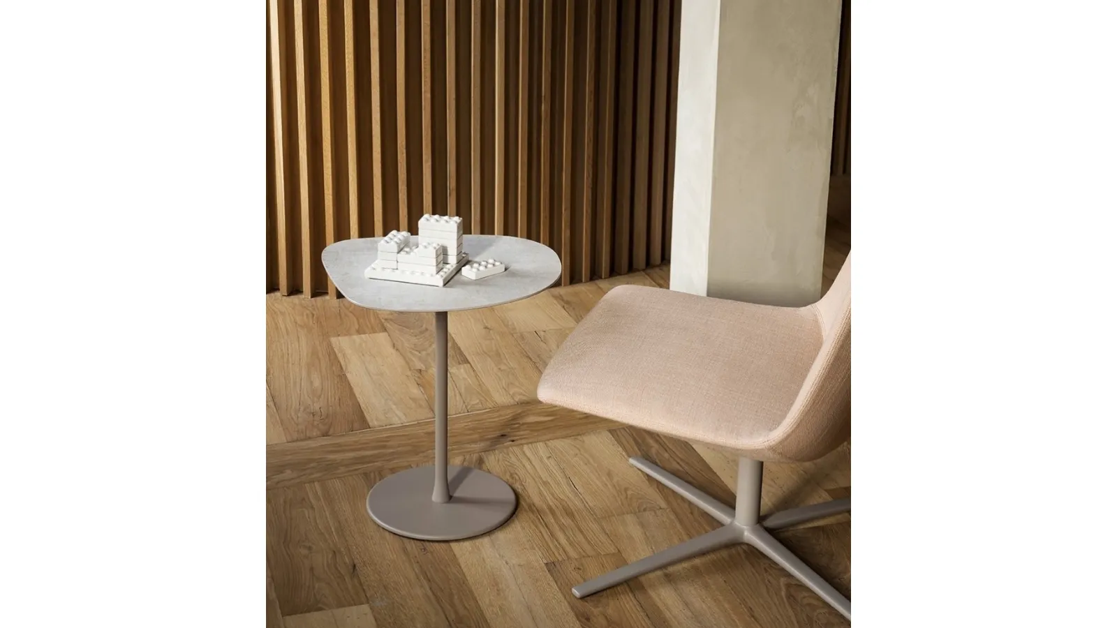 Mixit coffee table with ceramic top by Desalto