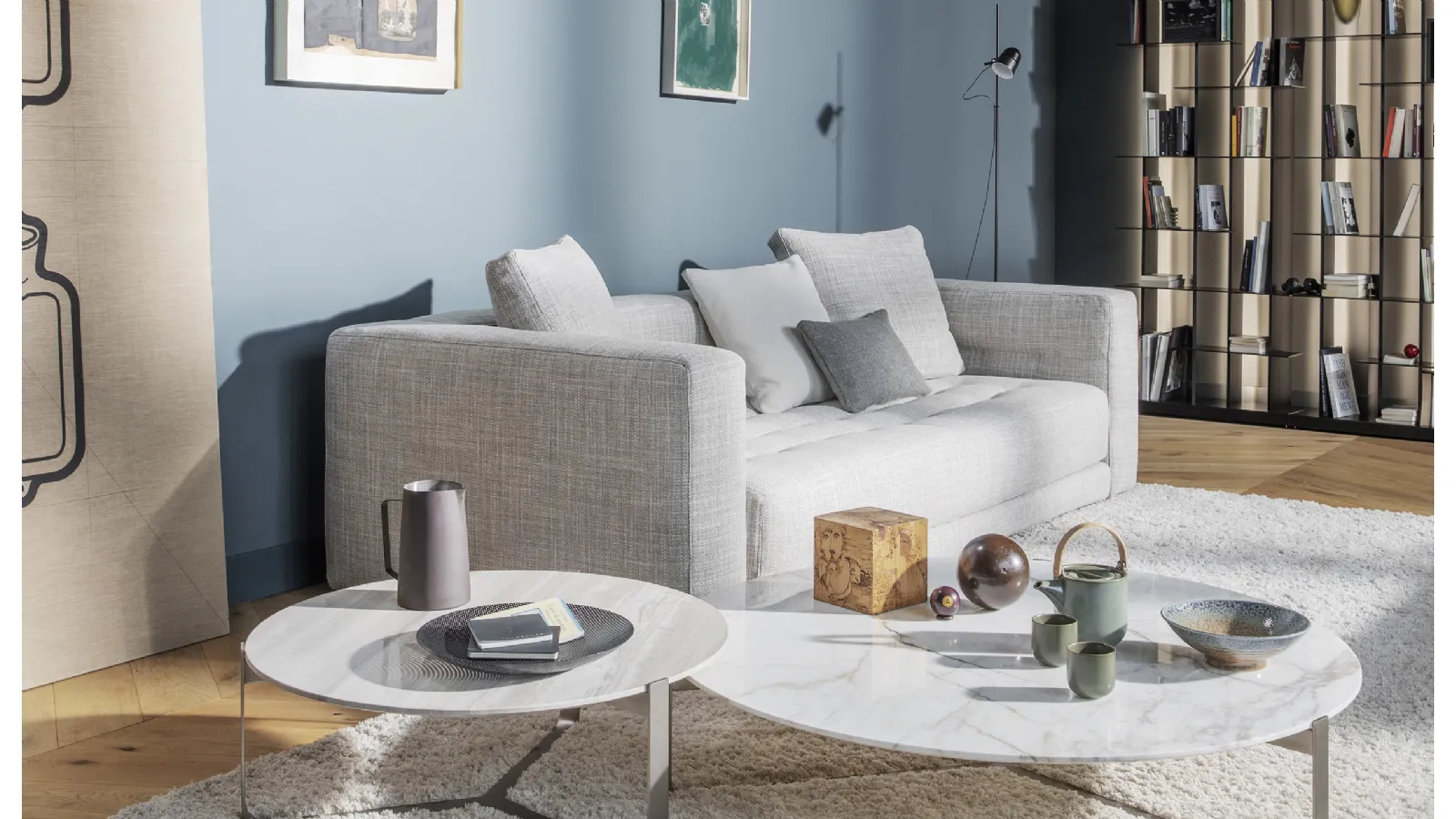 Yari side table with Flou marble top