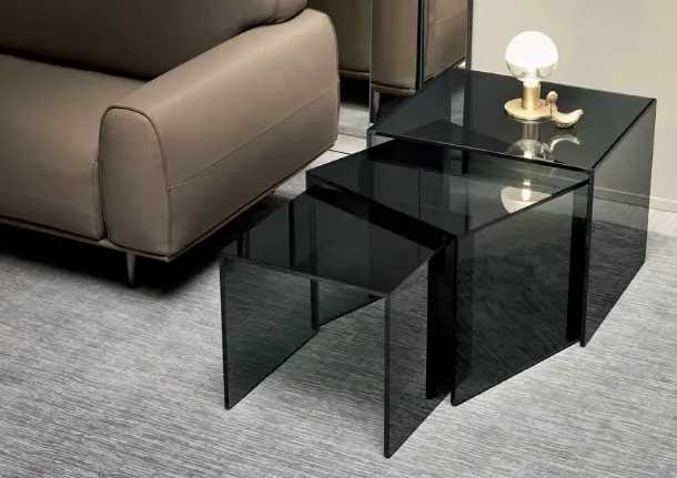 Trio coffee table set with glass bridge structures by Tonelli