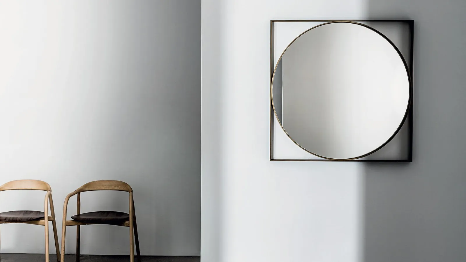 Visual Geometric Mirror with a square frame in lacquered metal by Sovet