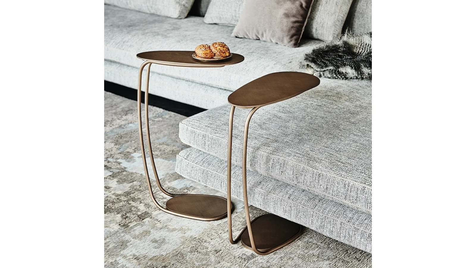 Coffee table with base and top in painted steel Yago by Cattelan Italia