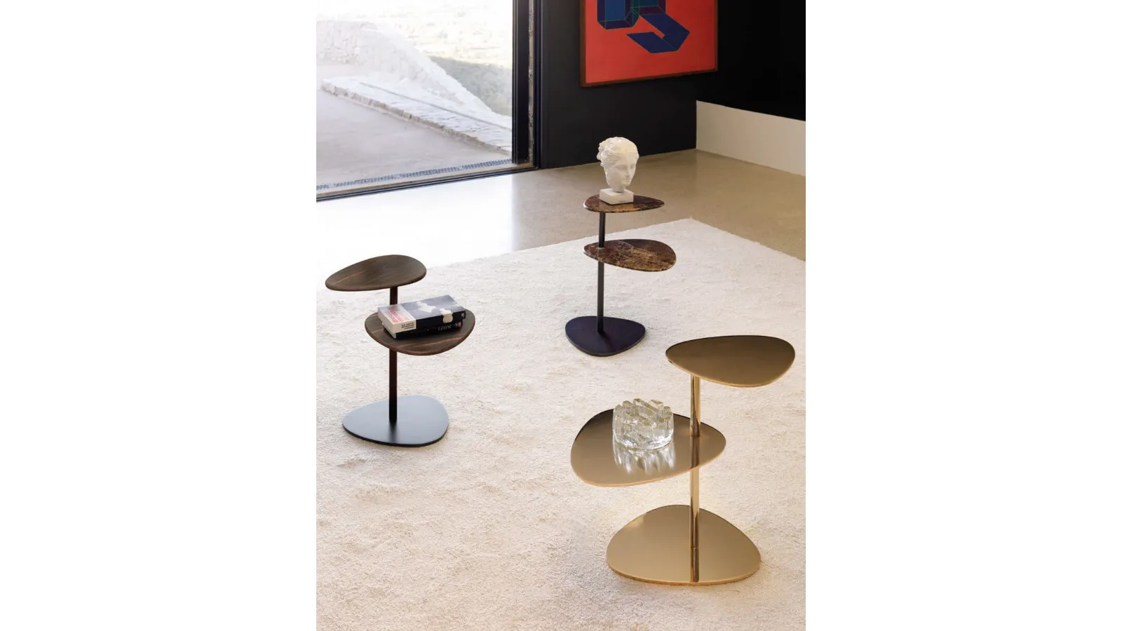 Irregularly shaped top coffee table Yory by Desirèe