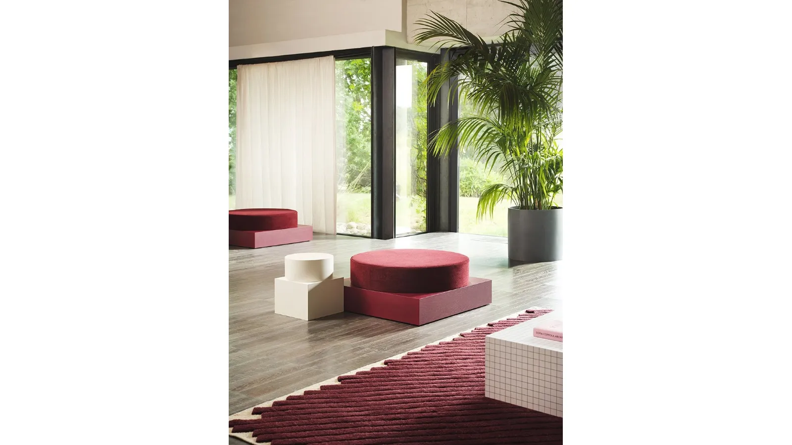 Zymmo lacquered wood coffee table by Zanotta
