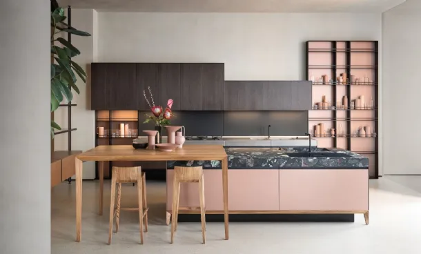 Design Kitchen in Wood with Lacquered Island by Euromobil's Project 2 from Euromobil