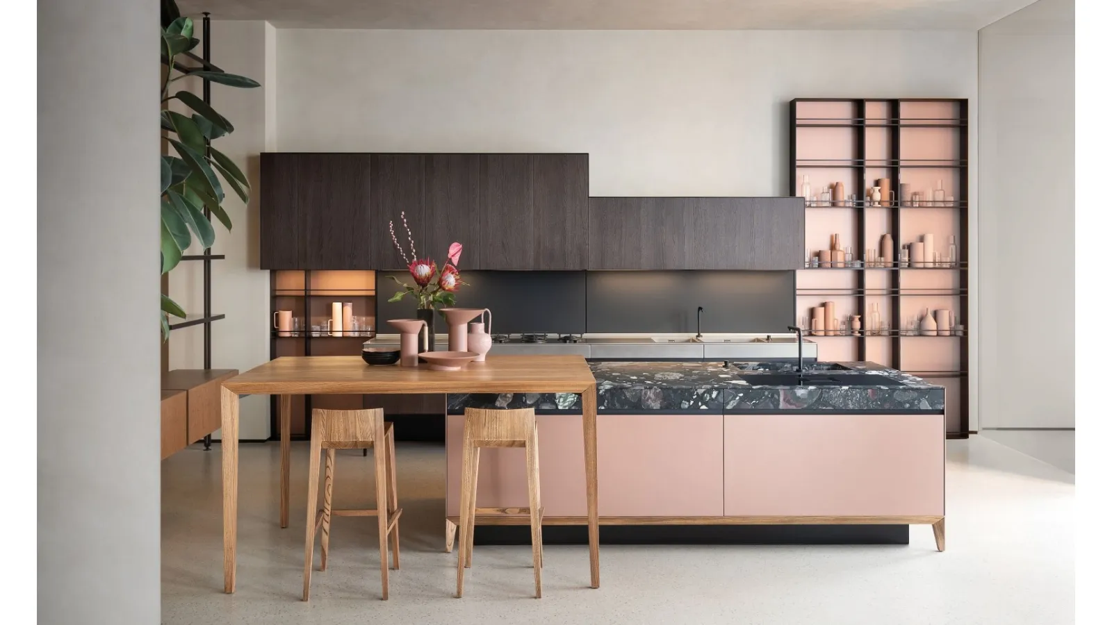Design Kitchen in Wood with Lacquered Island by Euromobil's Project 2 from Euromobil