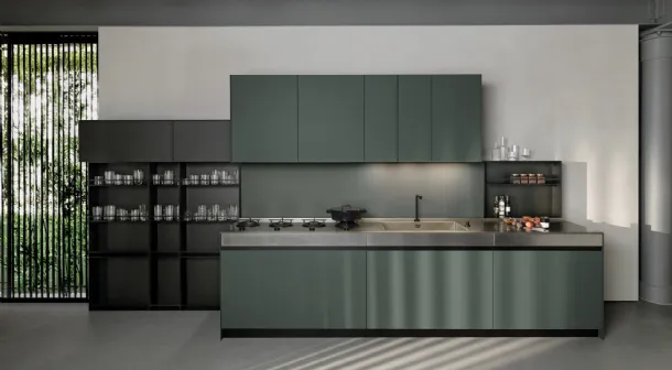 Linear Design Kitchen Sei Project 2 in Fenix laminate and Euromobil aged steel top