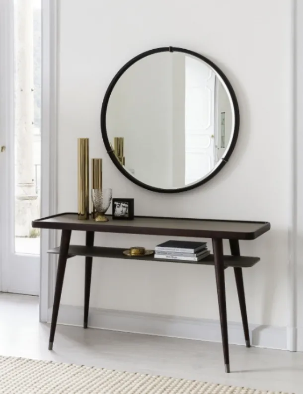 Chantal entrance furniture by Porada