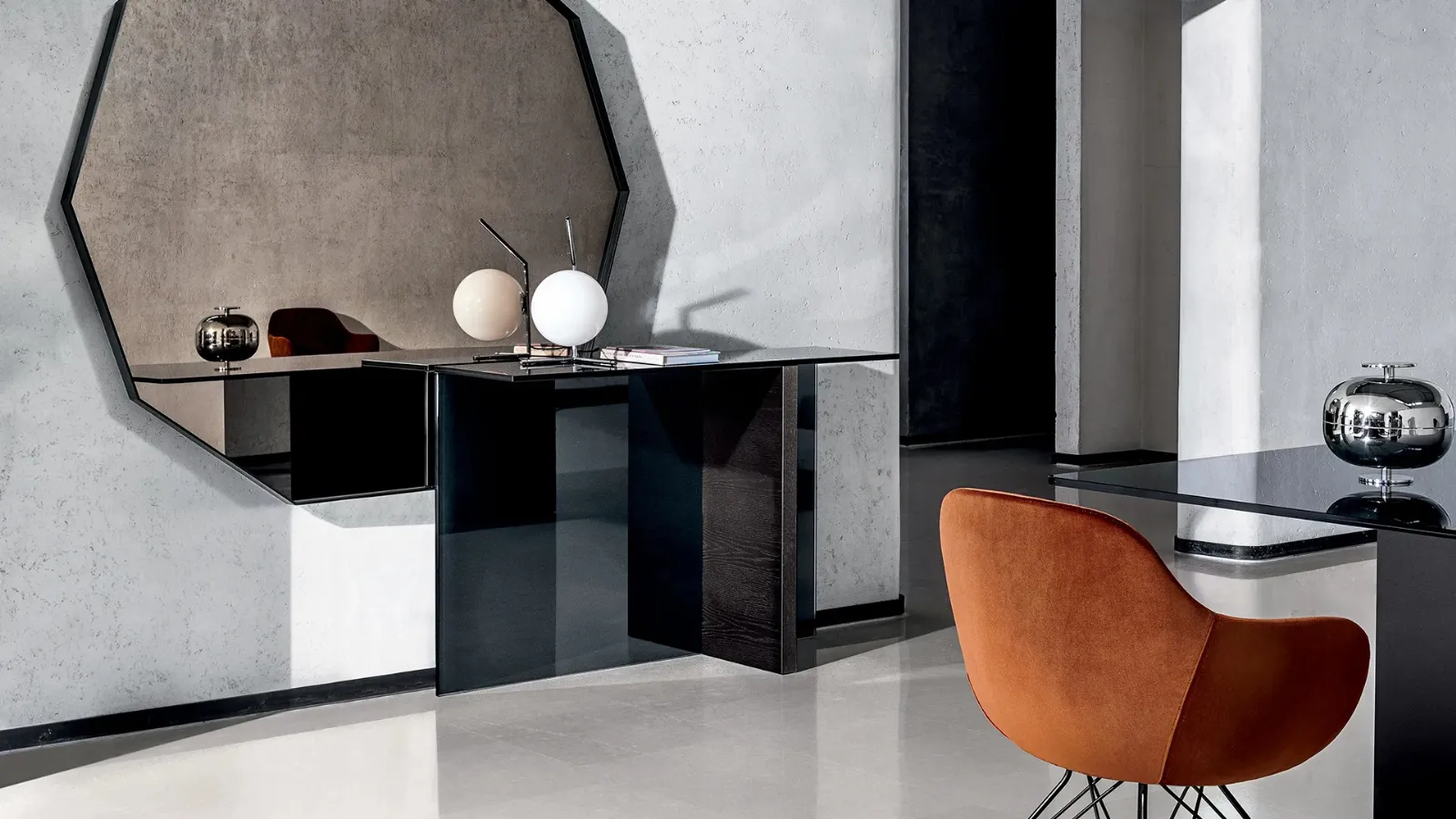 Regolo Entryway Cabinet with Smoked Glass Top and Black Lacquered Wood and Glass Base