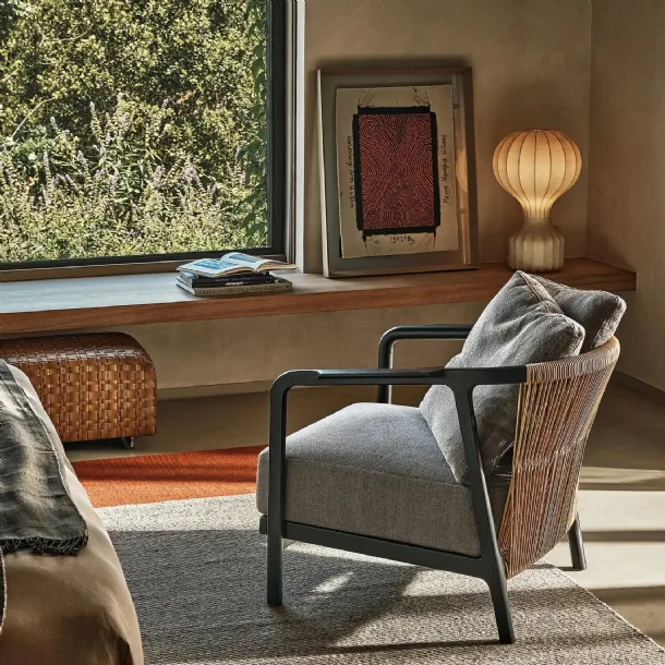 Crono armchair in upholstered fabric with a wooden structure and leather by Flexform