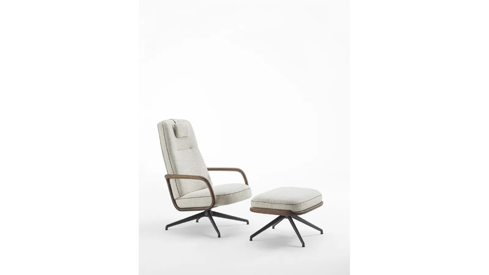 Cuna Lounge High Armchair by Porada