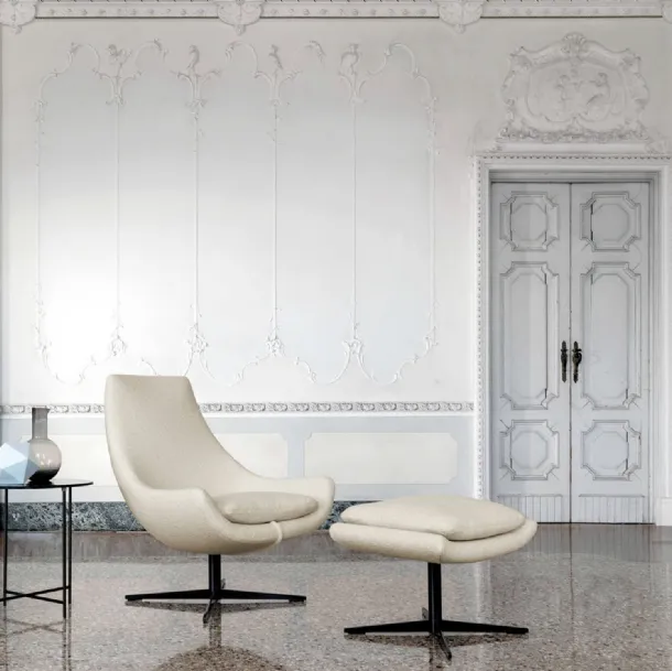 Upholstered fabric armchair Ego by Desirèe
