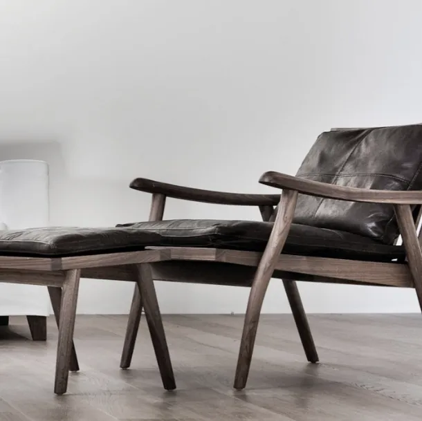 Fast leather armchair by Vibieffe