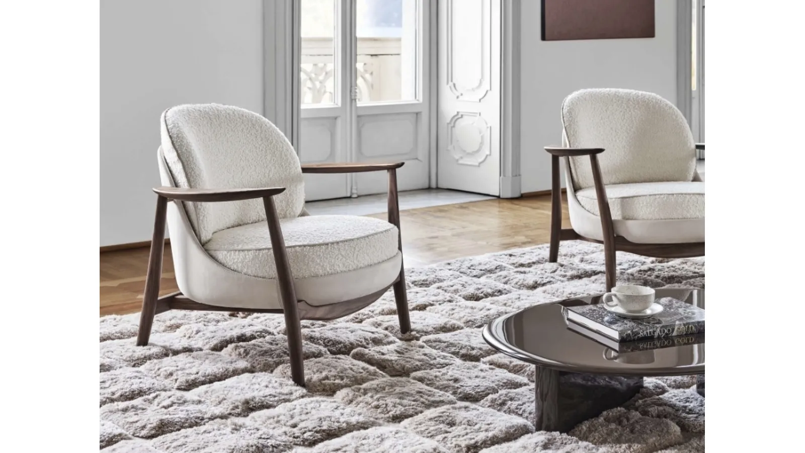 Ginkgo XL armchair in fabric and leather by Porada