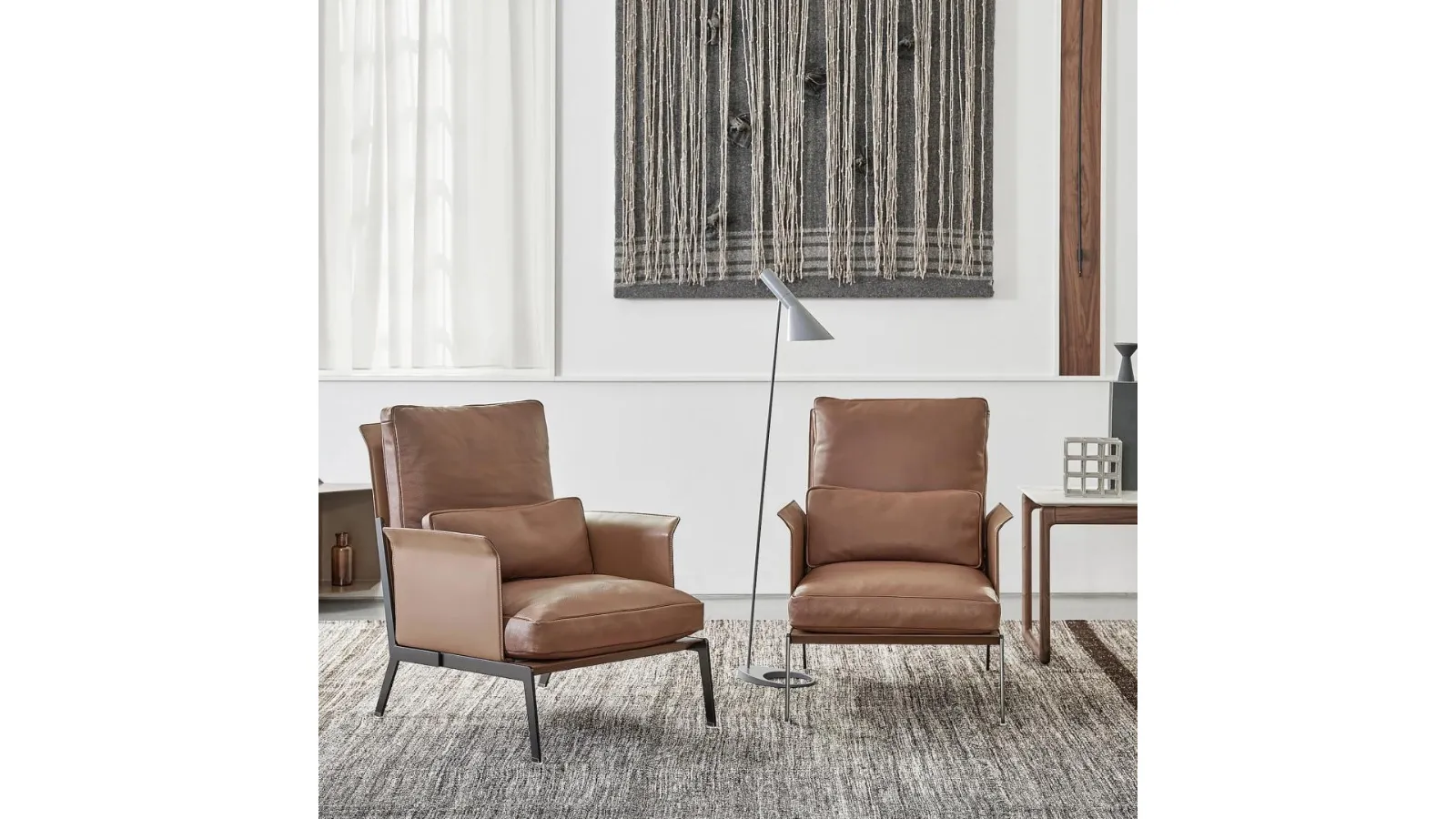 Leather armchair with Happy-Hour leather cushions by Flexform