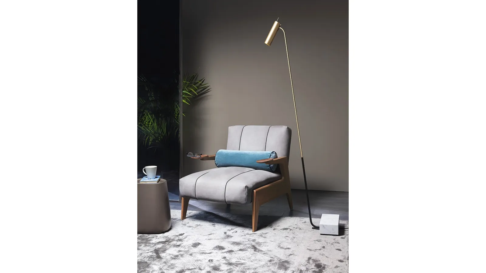 Leather armchair with Italo wooden structure by Vibieffe