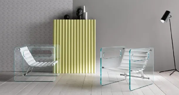 Armchair with adjustable leather seat and Naked glass structure by Tonelli