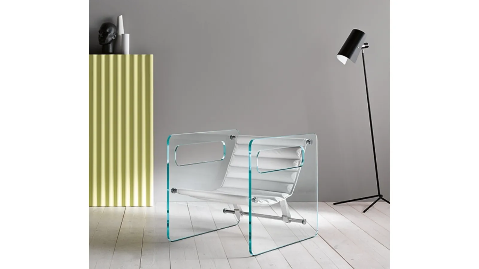 Armchair with adjustable leather seat and Naked glass structure by Tonelli