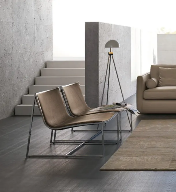 Samoa leather armchair with steel frame by Alivar