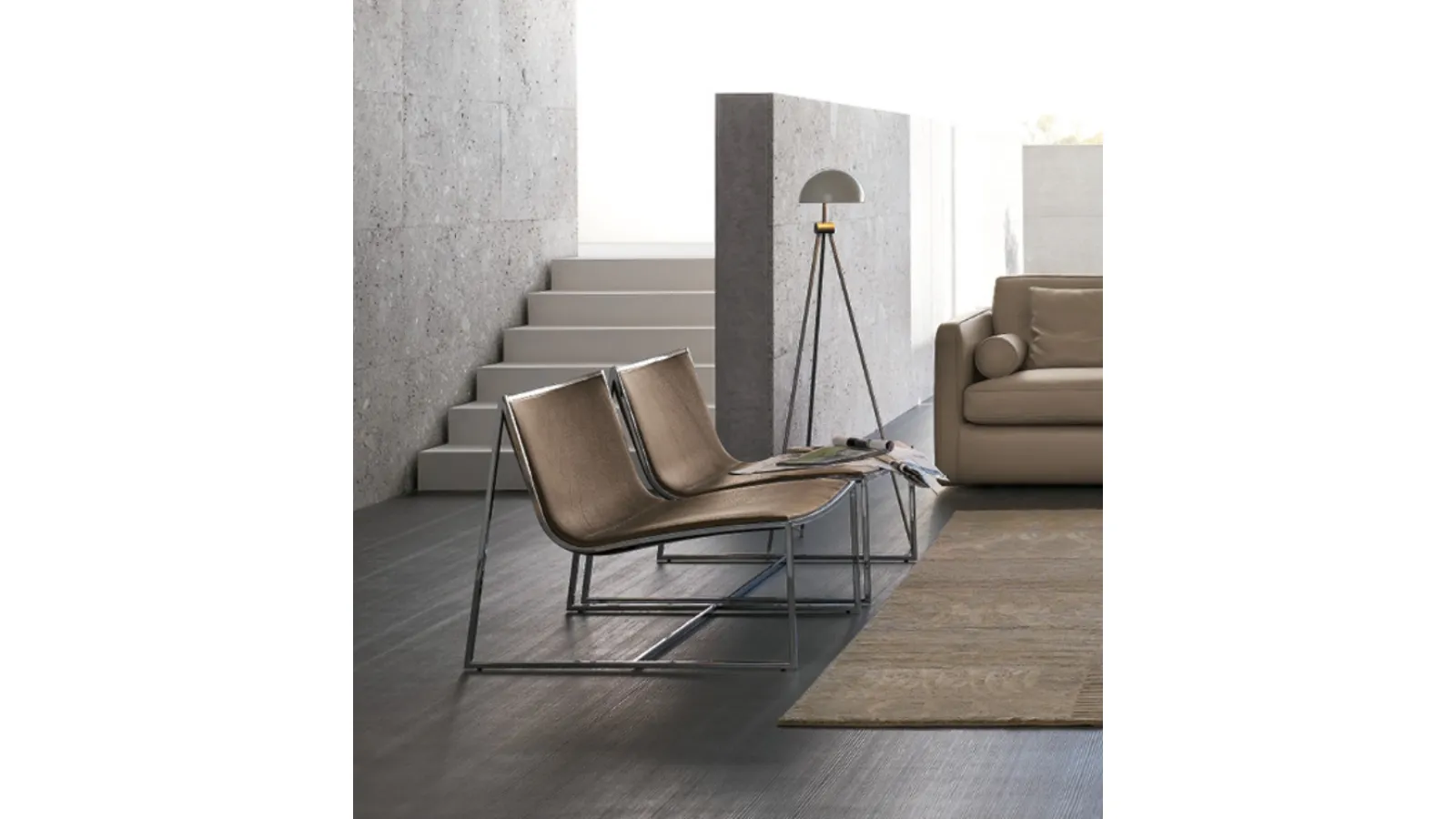 Samoa leather armchair with steel frame by Alivar