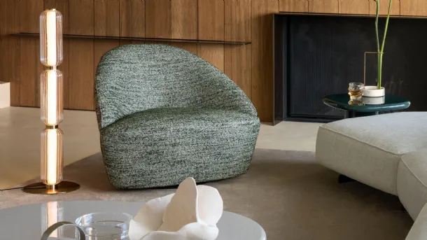 Desirée's Tea Armchair