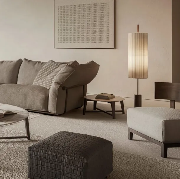 Thomas armchair in solid wood with Flexform upholstered seat